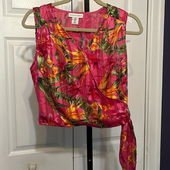 CUPCAKES AND CASHMERE SZ SMALL WOMEN’S TOP SHIRT NEW W TAGS. #325 - Picture 1 of 10